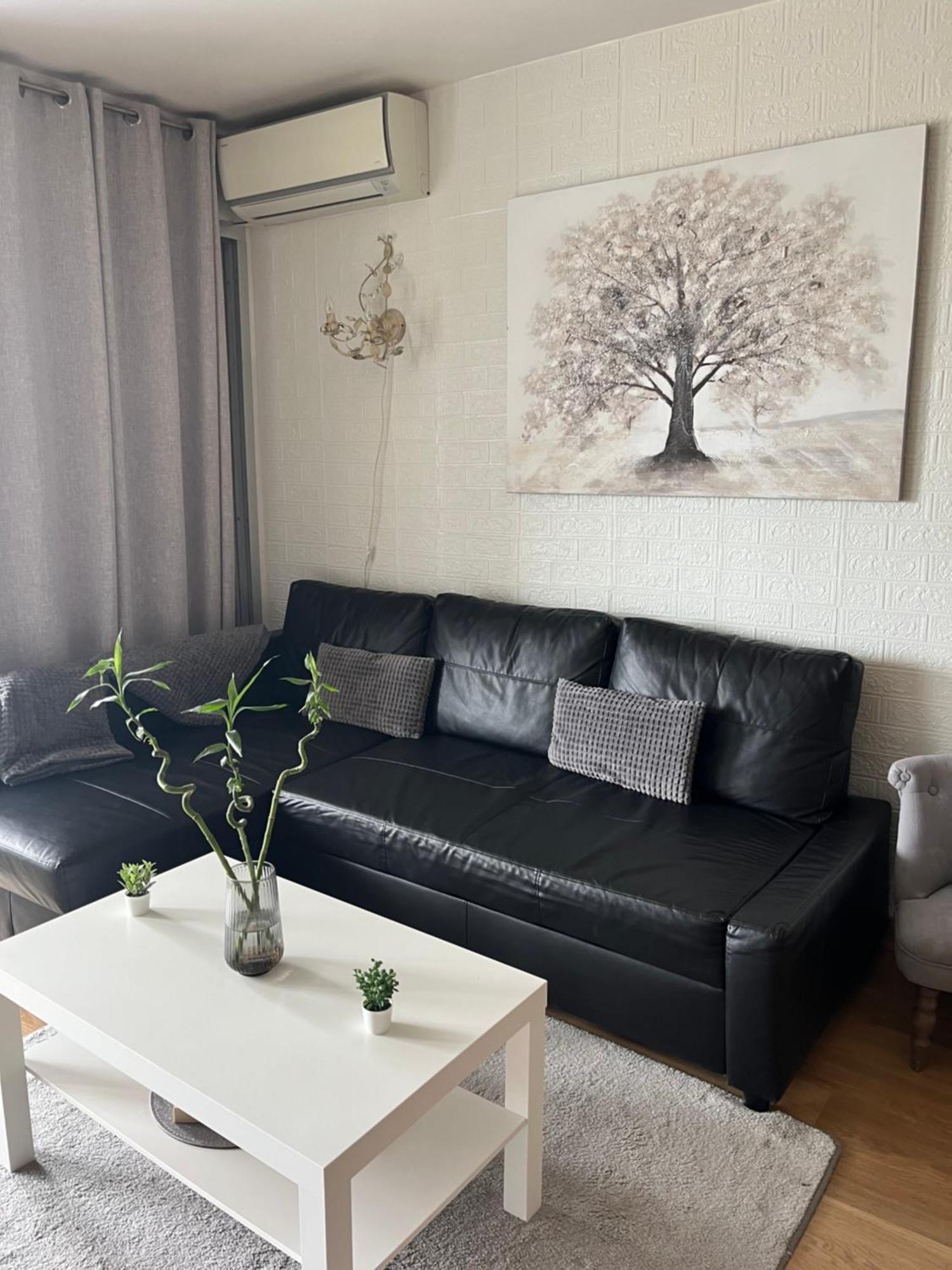 Joli Apartemo O Centro Le Lavandou Bagian luar foto